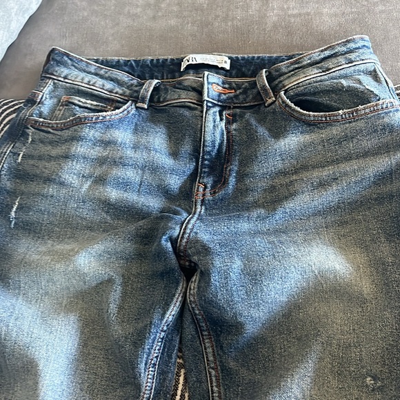 Low Rise Ripped Cuffed Up Jeans - Picture 6 of 8